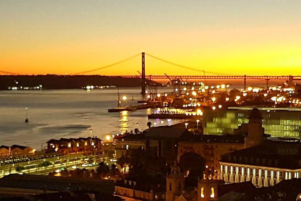 Lovelystay - Full Sky In Chiado Lisbon Exterior photo